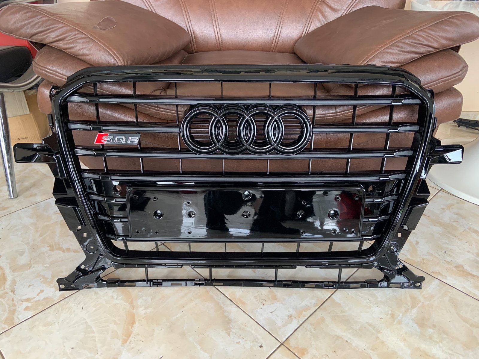 Audi Q5 Basic Centrinės grotelės SQ5 Style