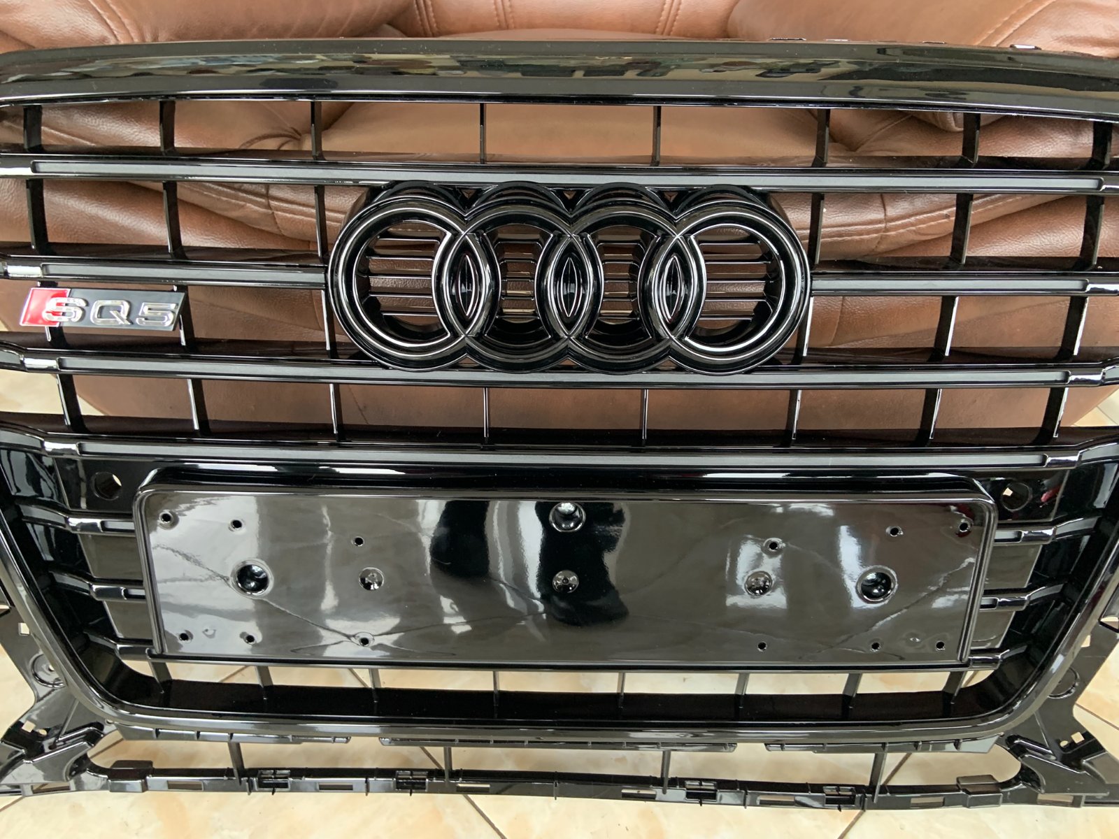 Audi Q5 Basic Centrinės grotelės SQ5 Style