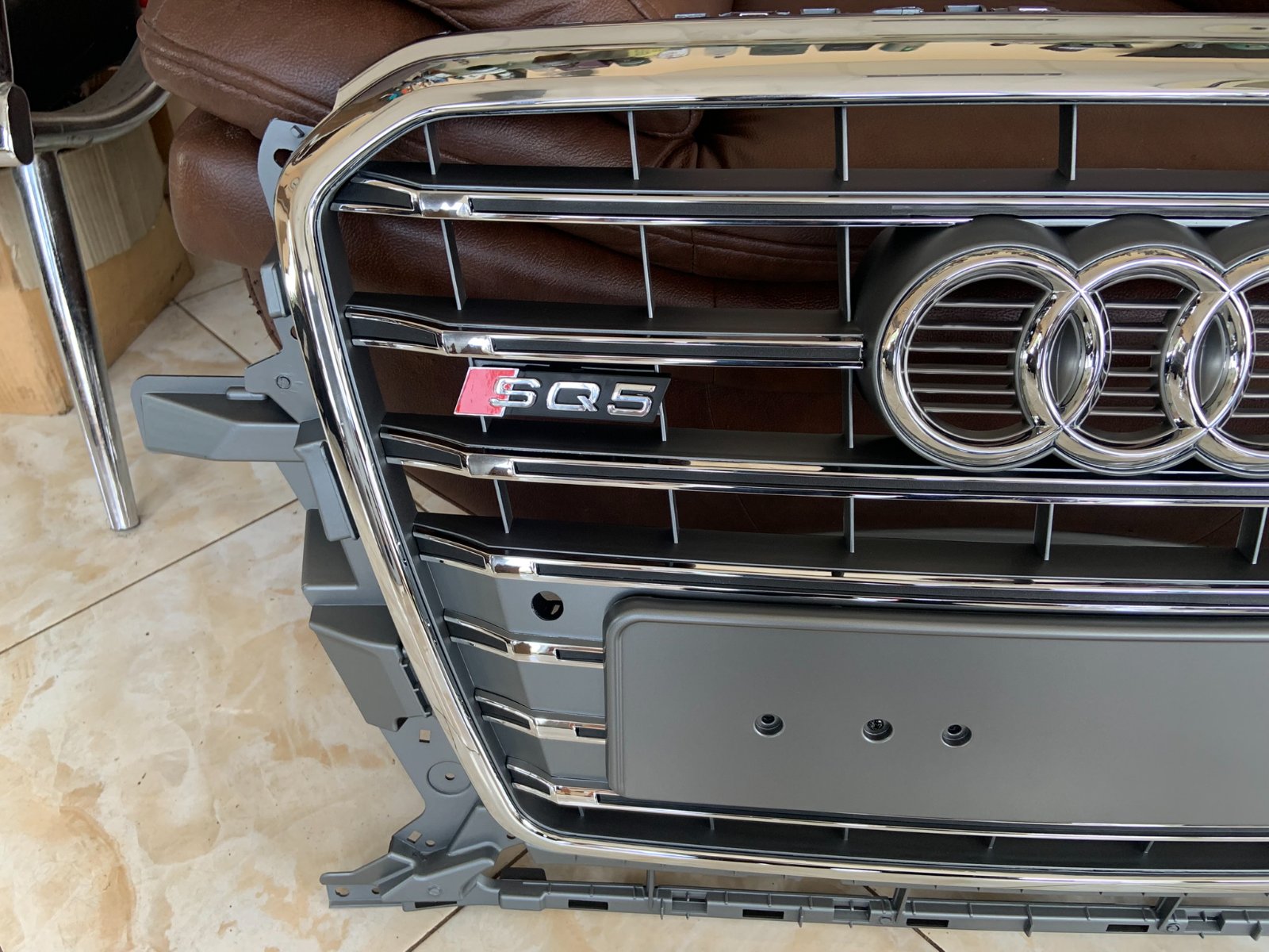 Audi Q5 Basic Centrinės grotelės SQ5 Style