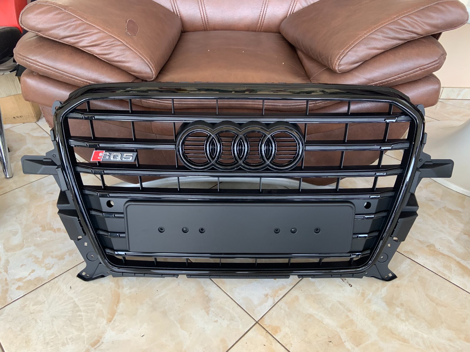 Audi Q5 S-line Centrinės grotelės SQ5 Style