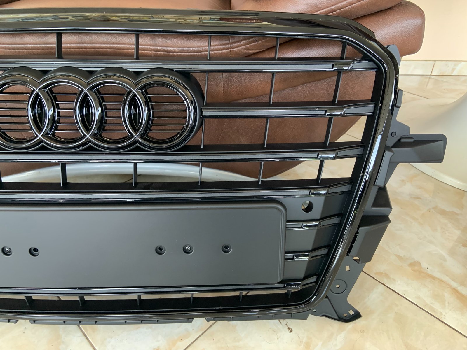 Audi Q5 S-line Centrinės grotelės SQ5 Style