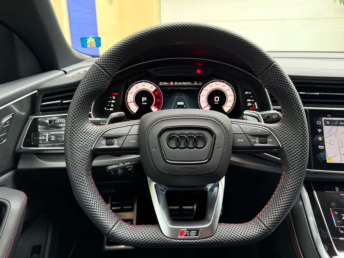 Audi Q8 vairo oro pagalvės dangtelis