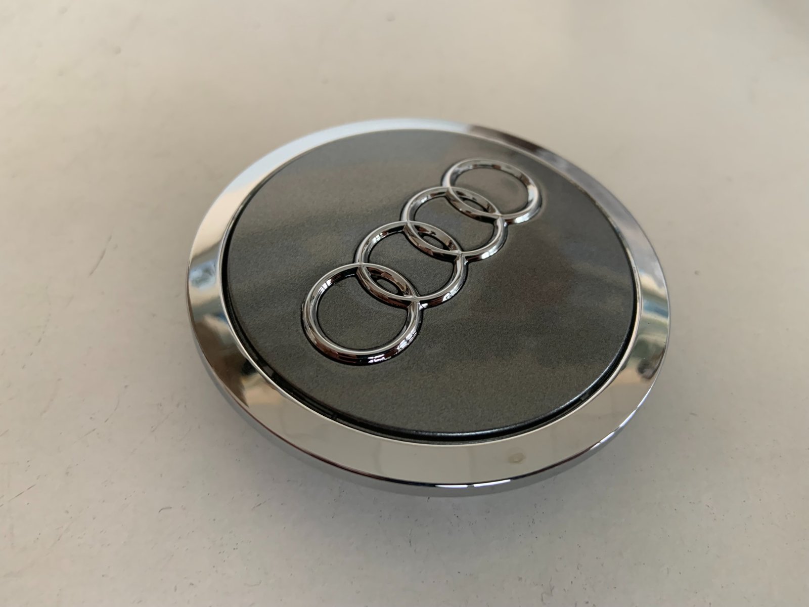 Rato centrinis dangtelis AUDI 69mm