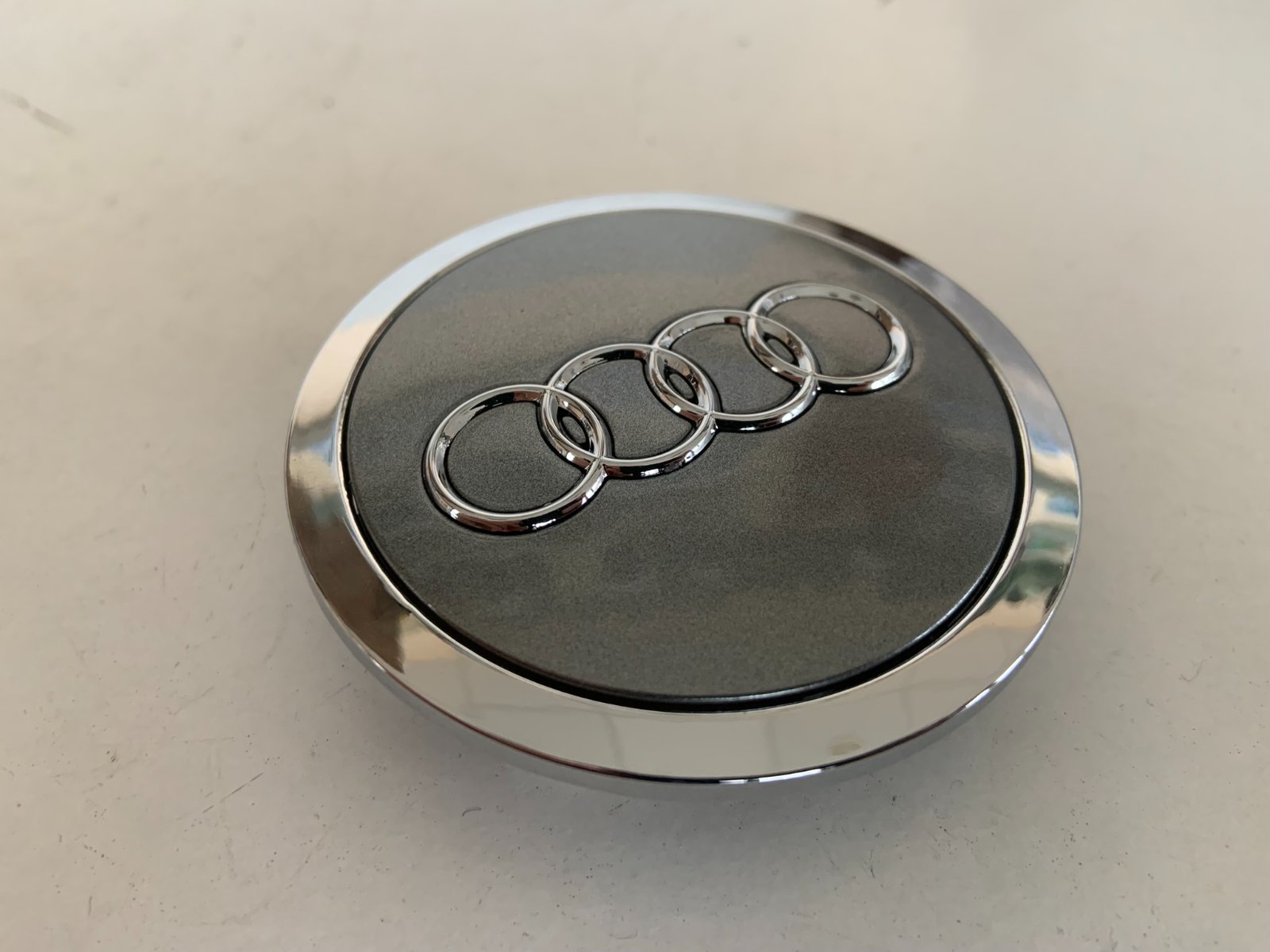 Rato centrinis dangtelis AUDI 69mm