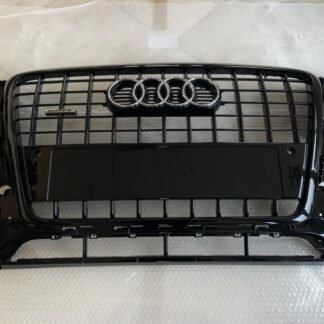 Audi Q5 SQ5 8R0 Centrinės grotelės
